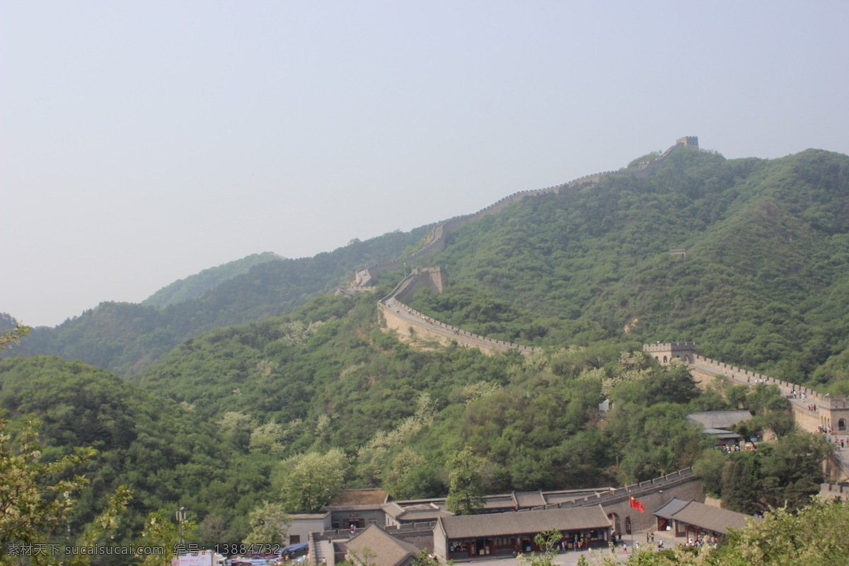 万里河山 长城 北京 八达岭 群山 春色 旅游摄影 国内旅游 灰色
