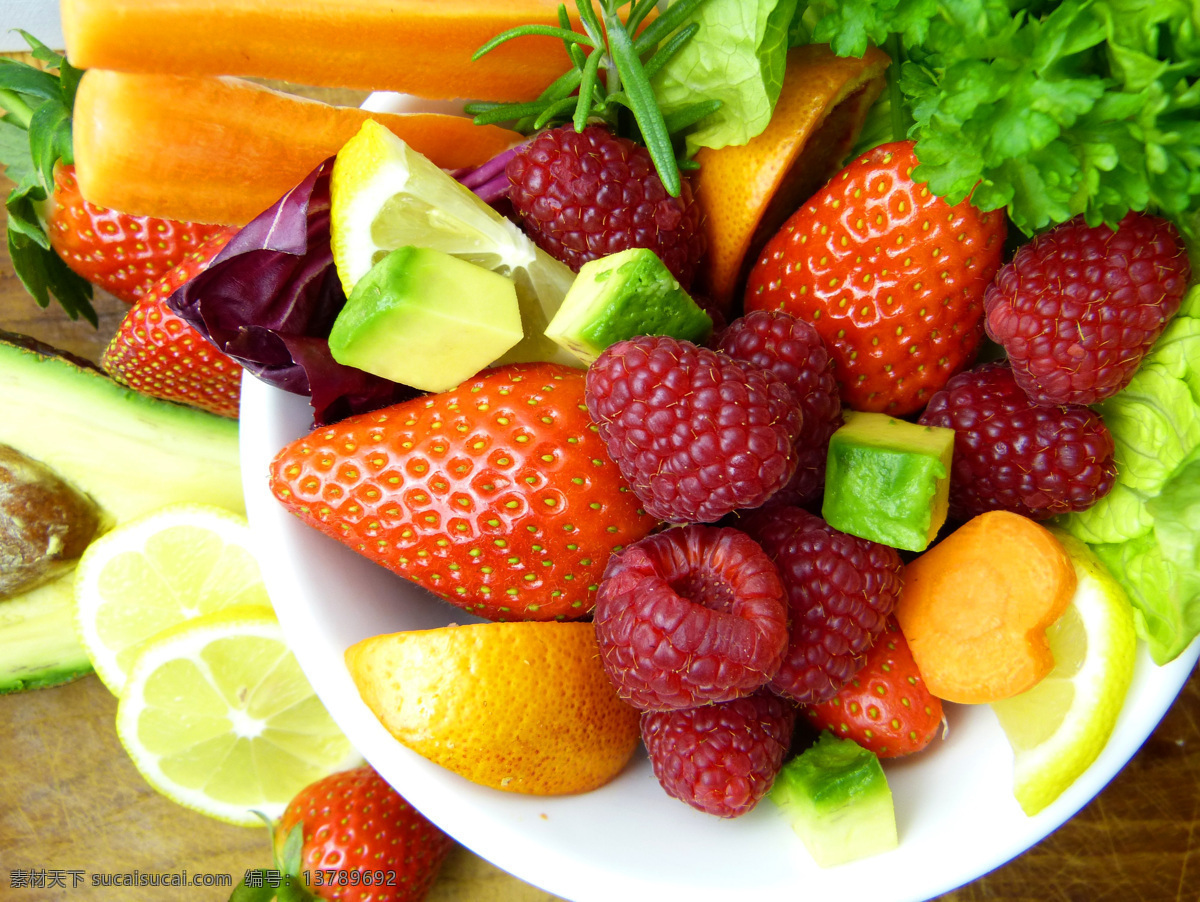 红草莓 草莓水果 蓝莓 蓝莓水果 红色水果 果实 果子 新鲜水果 山莓 树莓 水果沙拉 水果蔬菜 摄影高清图 生物世界 水果