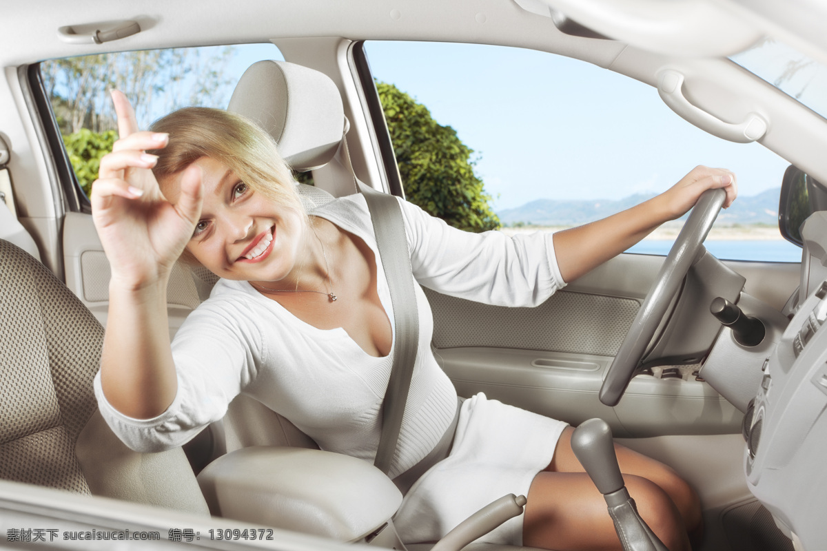 美女 轿车 外国女性 女人 时尚美女 性感美女 美女写真 汽车 美女图片 人物图片