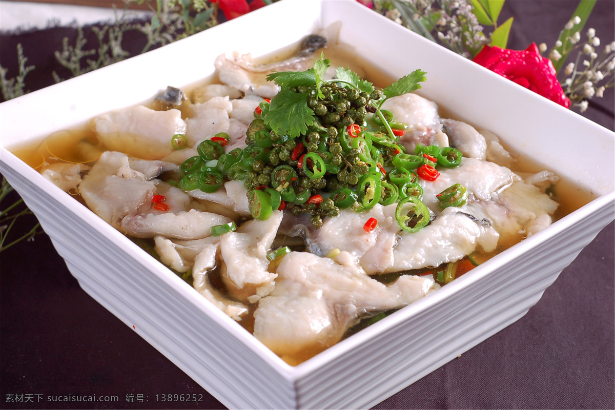 青椒鱼片 美食 传统美食 餐饮美食 高清菜谱用图