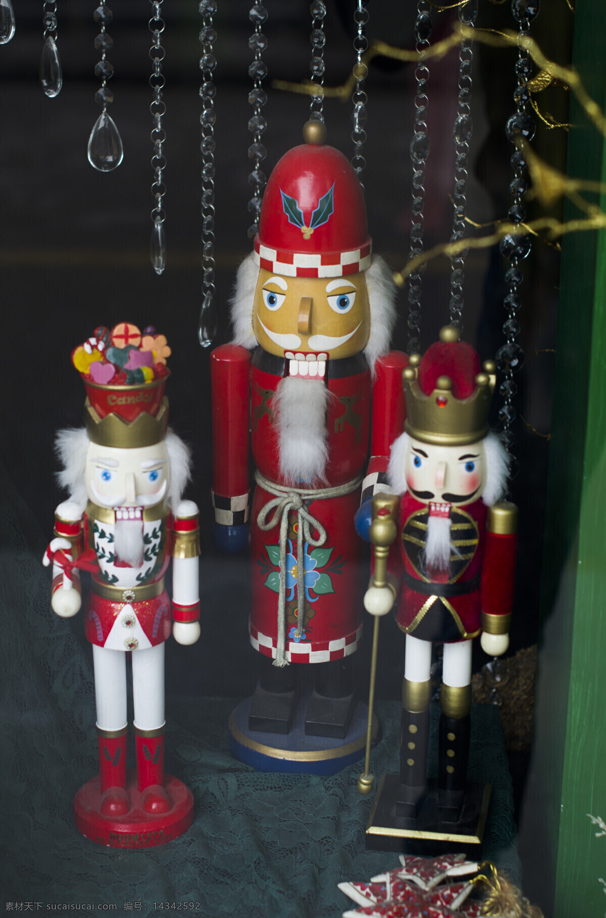 传统文化 雕塑 节日 礼品 礼物 欧洲 圣诞 英国 士兵图片 英国士兵 士兵 玩偶 套娃 玩具 象征 不列颠 文化艺术 psd源文件