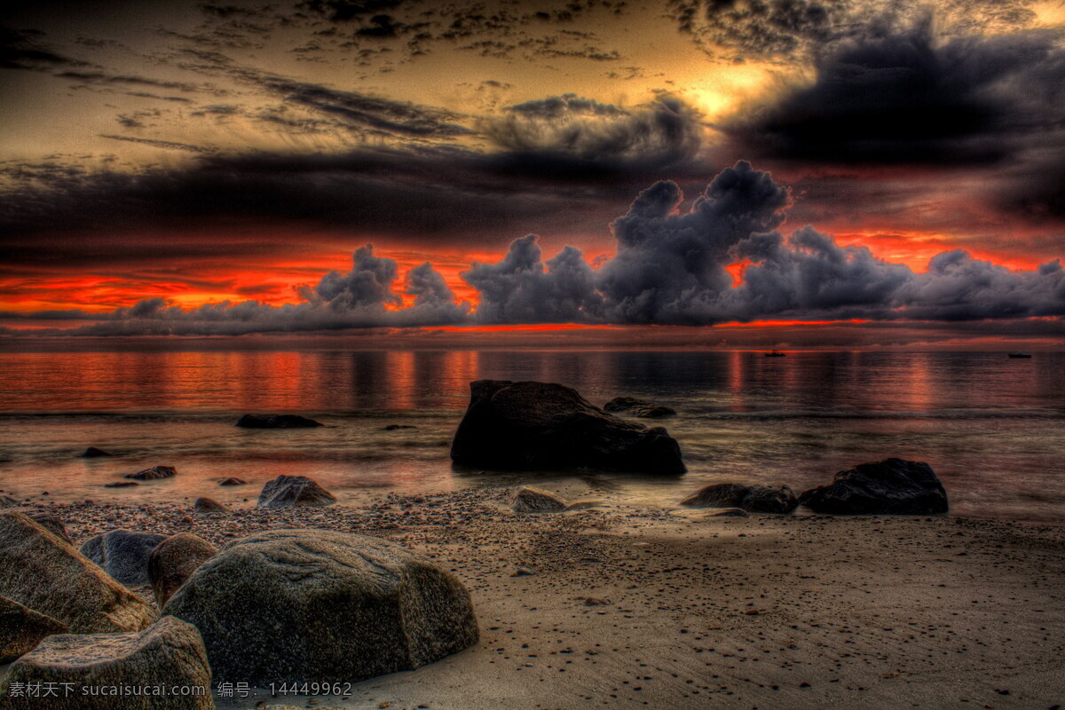 风景 海岸 海边 海景 海水 海滩 黄昏 火烧云 大海黄昏 夕阳 旁晚 岩石 蓝色 深邃 蓝天 大海黄昏风景 自然风景 自然景观 自然风景系列 psd源文件