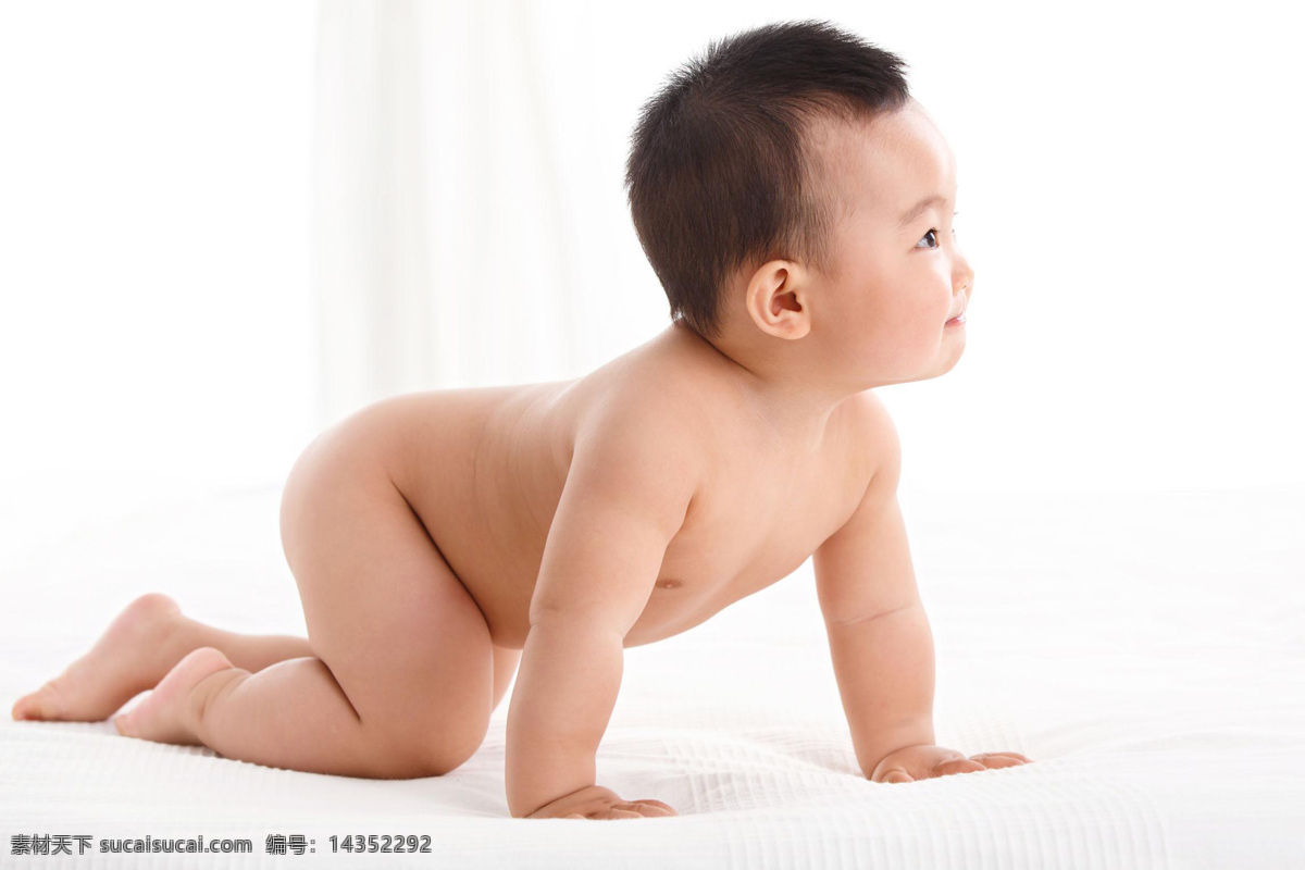 国内 婴儿 宝宝 婴儿写真 侧面 爬 人物图库 儿童幼儿 设计素材