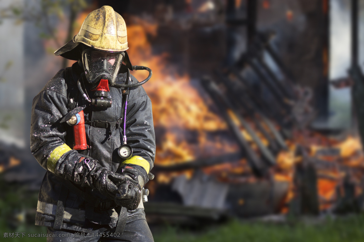 火灾 前 消防员 职业人物 消防官兵 氧气罩 灾难 商务人士 人物图片