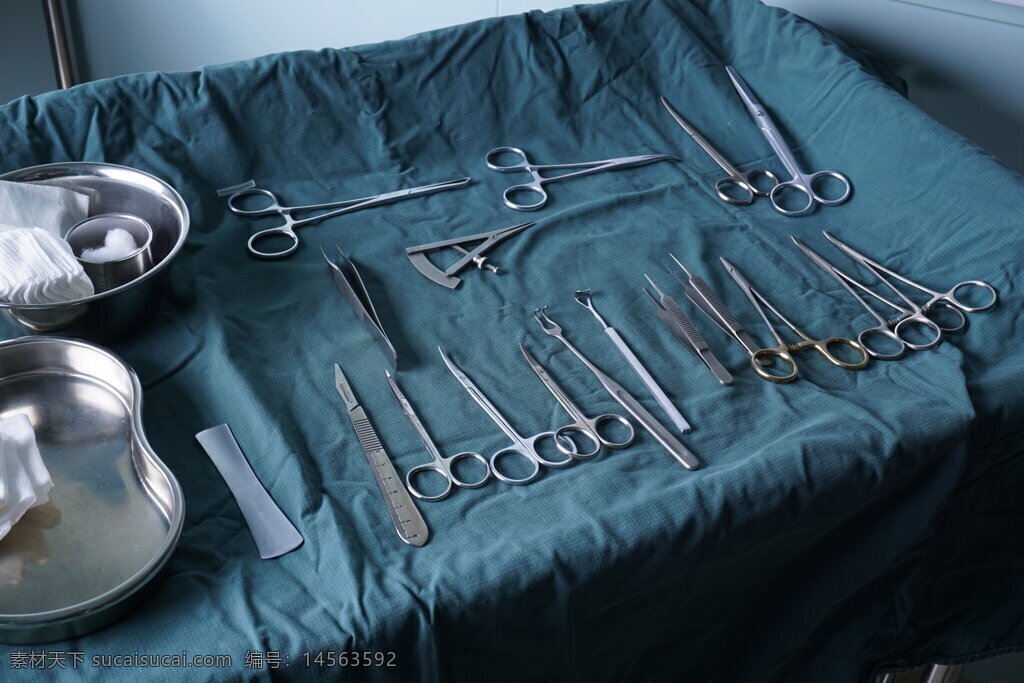 医院 手术台 工具 剪刀 手术刀