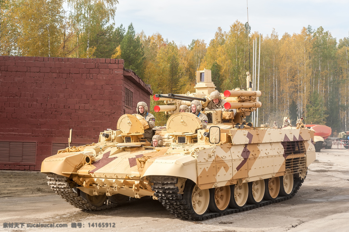 军事 坦克 素材图片 人物 军人 房子 坦克摄影 武器 战争 军事武器 现代科技