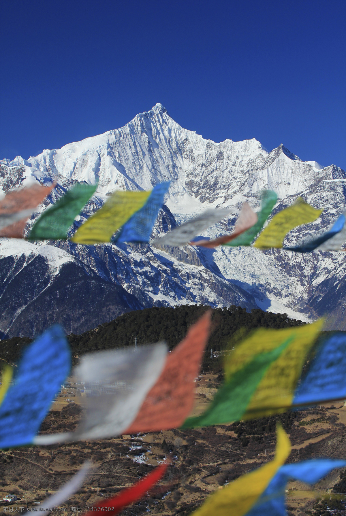 梅里雪山 雪山 高原雪山 高原 神山 云南 香格里拉 自然风光 旅游摄影 国内旅游